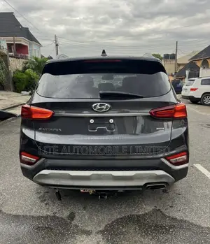 Hyundai Santa Fe SE 2.4 w/SULEV FWD 2020 Gray