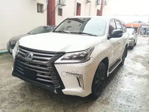 Lexus LX 570 (5 seats) AWD 2016 White