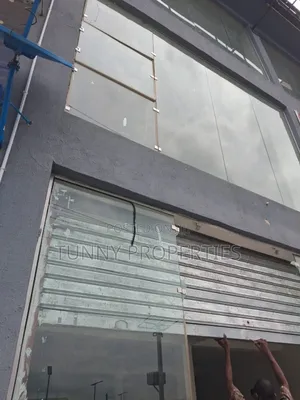 Banking Hall to Let
