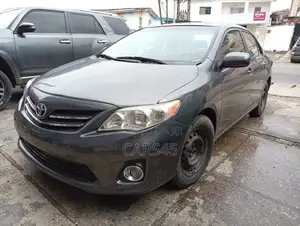 Toyota Corolla 2010 Gray