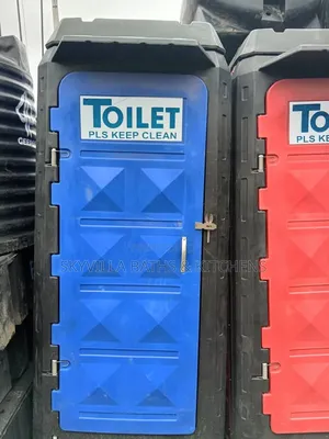Heavy-Duty Toilet Cabin – Outdoor Mobile Restroom
 Overhead Tank