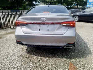 Toyota Avalon Limited 2020 Silver