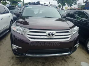 Toyota Highlander 2012 Red