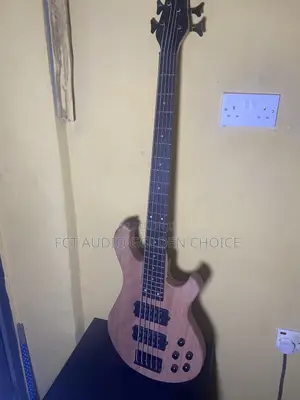Ibanez Active 5strings Guitar