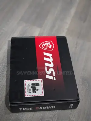 Laptop MSI Raider 18 HX AI A2XW 32GB Intel Core i9 SSD 1T
