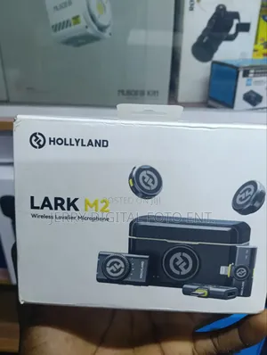 Holly Land Lark M2