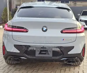 BMW X4 M40i Sports Activity Coupe 2025 Off white