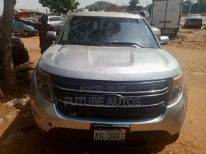 Ford Explorer 2012 Silver