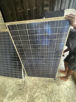 Suntech 250w 38v Poly Solar Panel – Clean Efficient Power