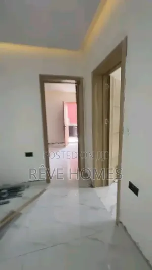 Furnished 2bdrm Apartment in Fola Agoro for rent