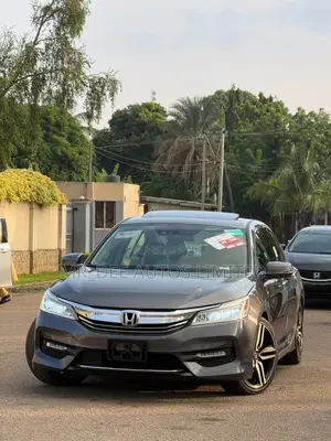 Honda Accord Touring V6 4dr Sedan FWD (3.5L 6cyl 6A) 2017 Gray