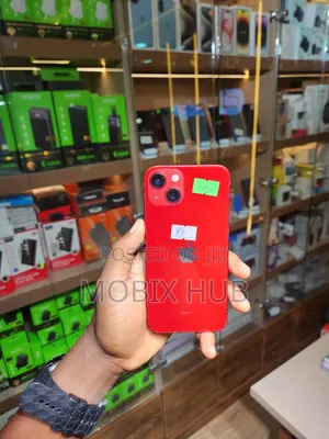 Apple iPhone 13 128 GB Red