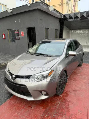 Toyota Corolla 2015 Gray