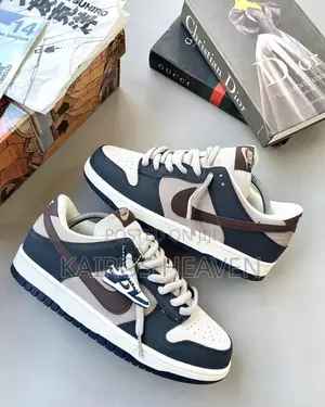 Unisex Sneakers