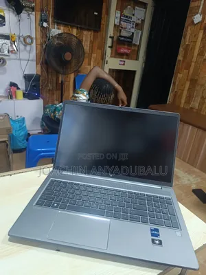 Laptop HP ZBook Power G9 i7 32GB Nvidia SSD 512GB