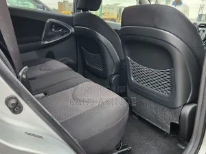 Toyota RAV4 2011 Silver