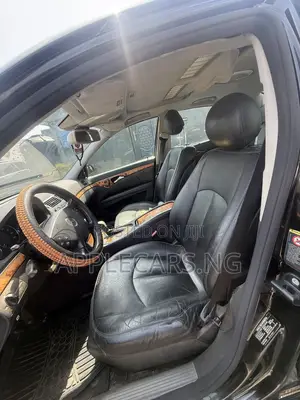 Mercedes-Benz E300 2005 Black
