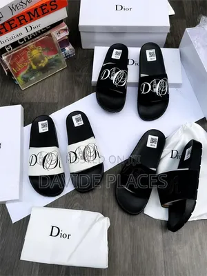 Quality Original Dior Leather Unisex Slide White and Black Colour