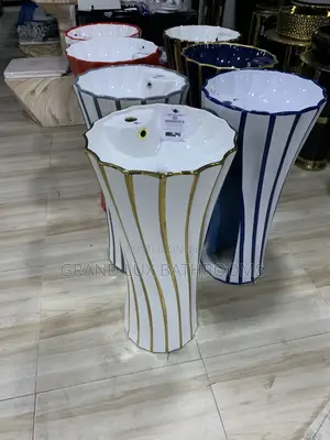 Luxury Gold and White Standing Basin