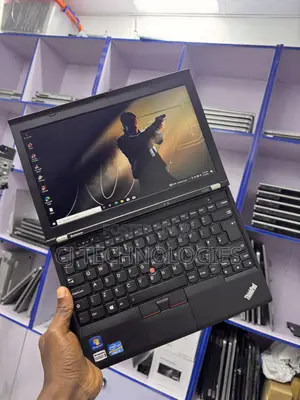 Laptop Lenovo ThinkPad X230 4GB Intel Core i3 HDD 500GB