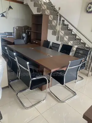 Luxurious Conference Table 10 Seaters