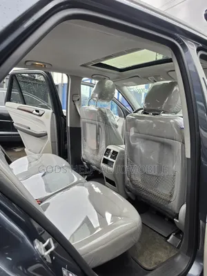 Mercedes-Benz M Class 2012 Gray