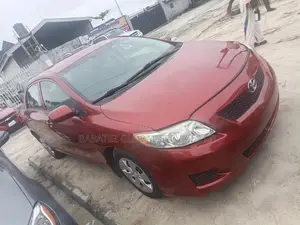 Toyota Corolla 2009 Red