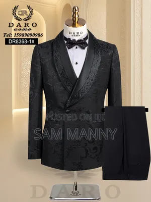 Black Fitted Suits for Men