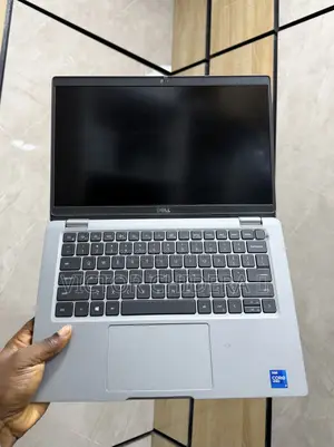 Laptop Dell Latitude 5320 16GB Intel Core i7 SSD 256GB