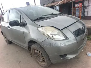 Toyota Yaris 1.5 Liftback 2008 Gray