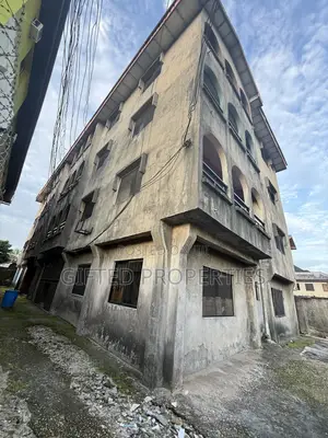 3bdrm Block of Flats in Rumuadolu Gra for sale