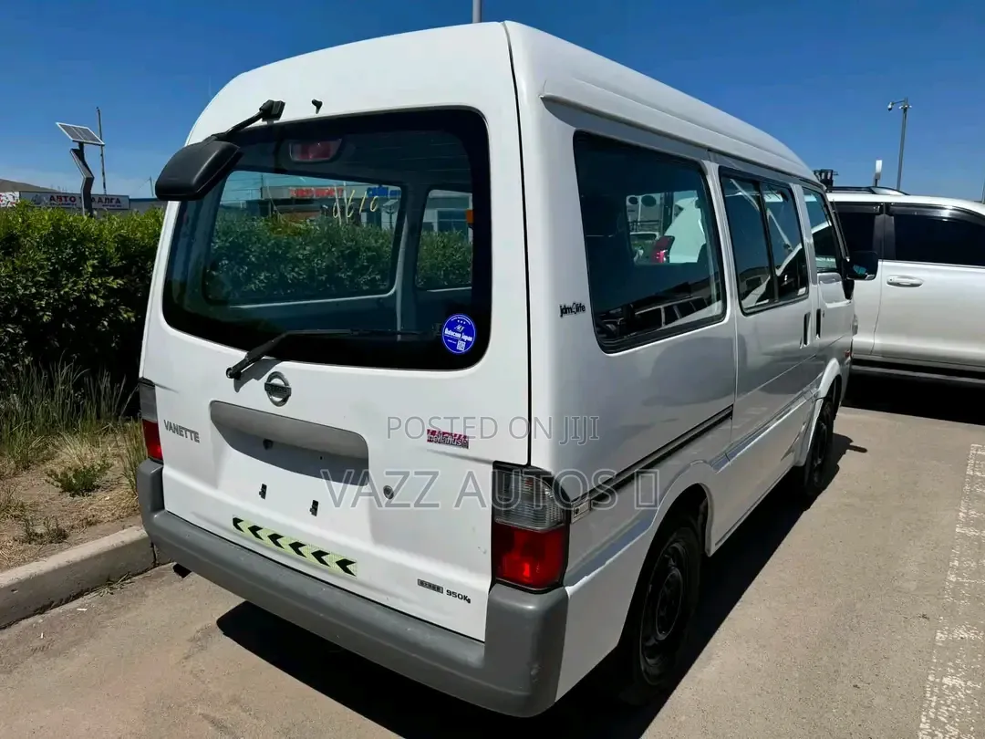 Mazda Bongo 2010 White
