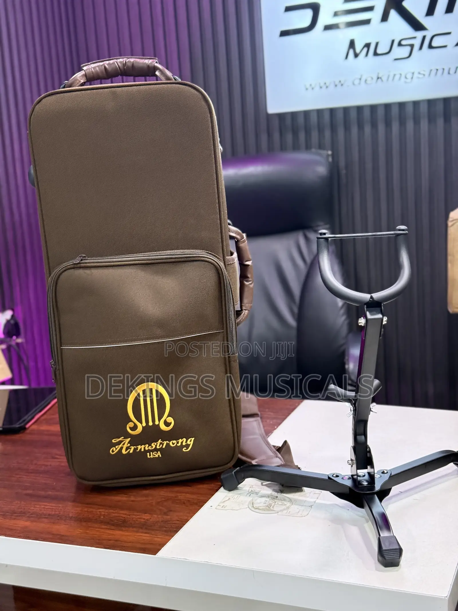 Professional Foldable Saxophone Stand