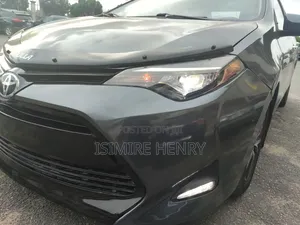 Toyota Corolla SE Special Edition 4dr Sedan (1.8L 4cyl CVT) 2017 Gray