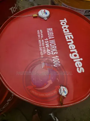 Total Rubia Works 1000 15w-40// 205l