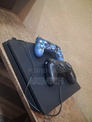 Playstation 4 Slim