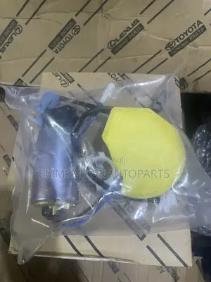 Genuine Fuel Pump Hilux 2tr
