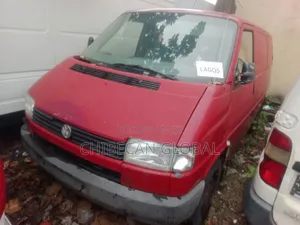 Volkswagen Transporter 2003 Red