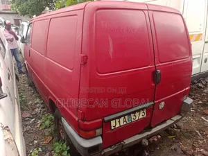 Volkswagen Transporter 2003 Red