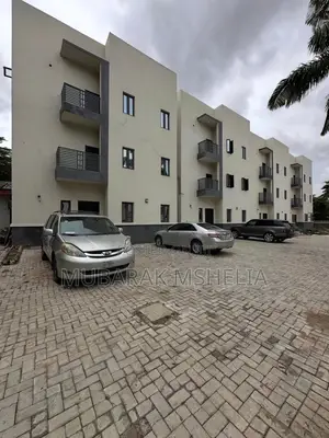 4bdrm Duplex in Utako for sale