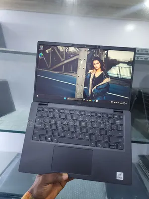 Laptop Dell Latitude 7410 16GB Intel Core i5 SSD 256GB