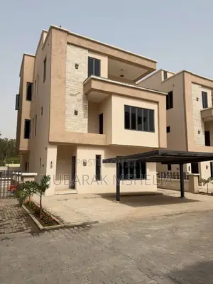 5bdrm Duplex in Zone 4 / Wuse for sale