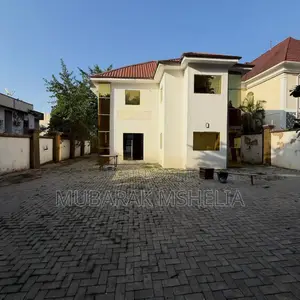8bdrm Duplex in Wuse 2 for sale