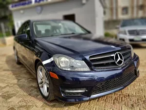 Mercedes-Benz C300 2013 Blue