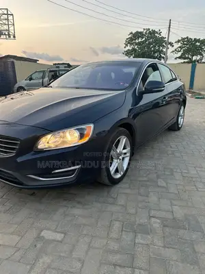 Volvo S60 T5 AWD 2016 Black