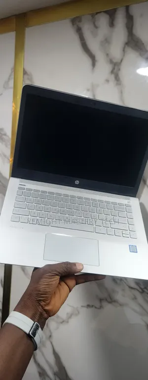 Laptop HP Pavilion 14 8GB Intel Core i7 SSD 256GB