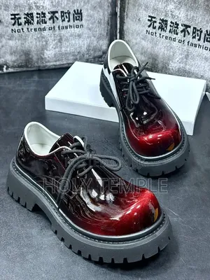 Lurxary Shoe