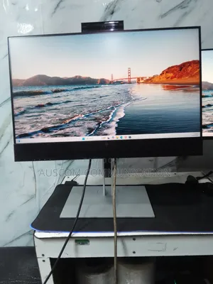 Hp 24" Fhd1920x1080 16:9 Ratio 60hz Ips Inbuilt Speakers And Webcam