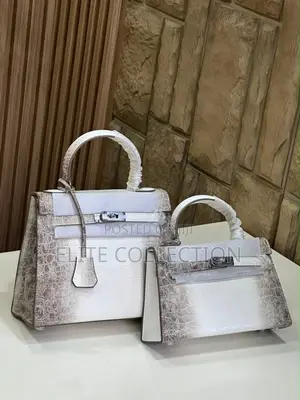 Hermes Kelly Croc Embossed Pattern.High Quality Available in 2 Sizes