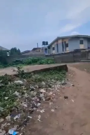 Get 400sqm of Land With German Floor Urgently for Sale in Sango Ota